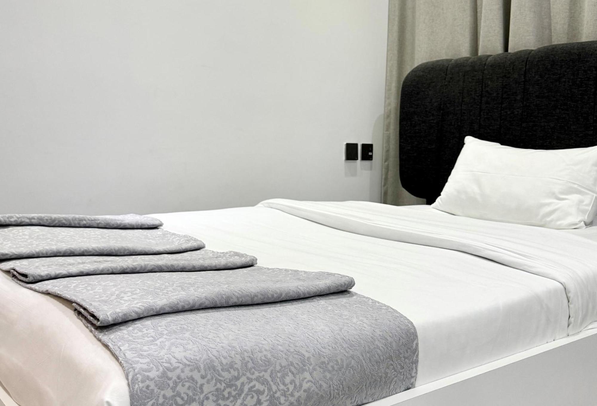 Ferienwohnung Al Safwa One Al Hidd Exterior foto